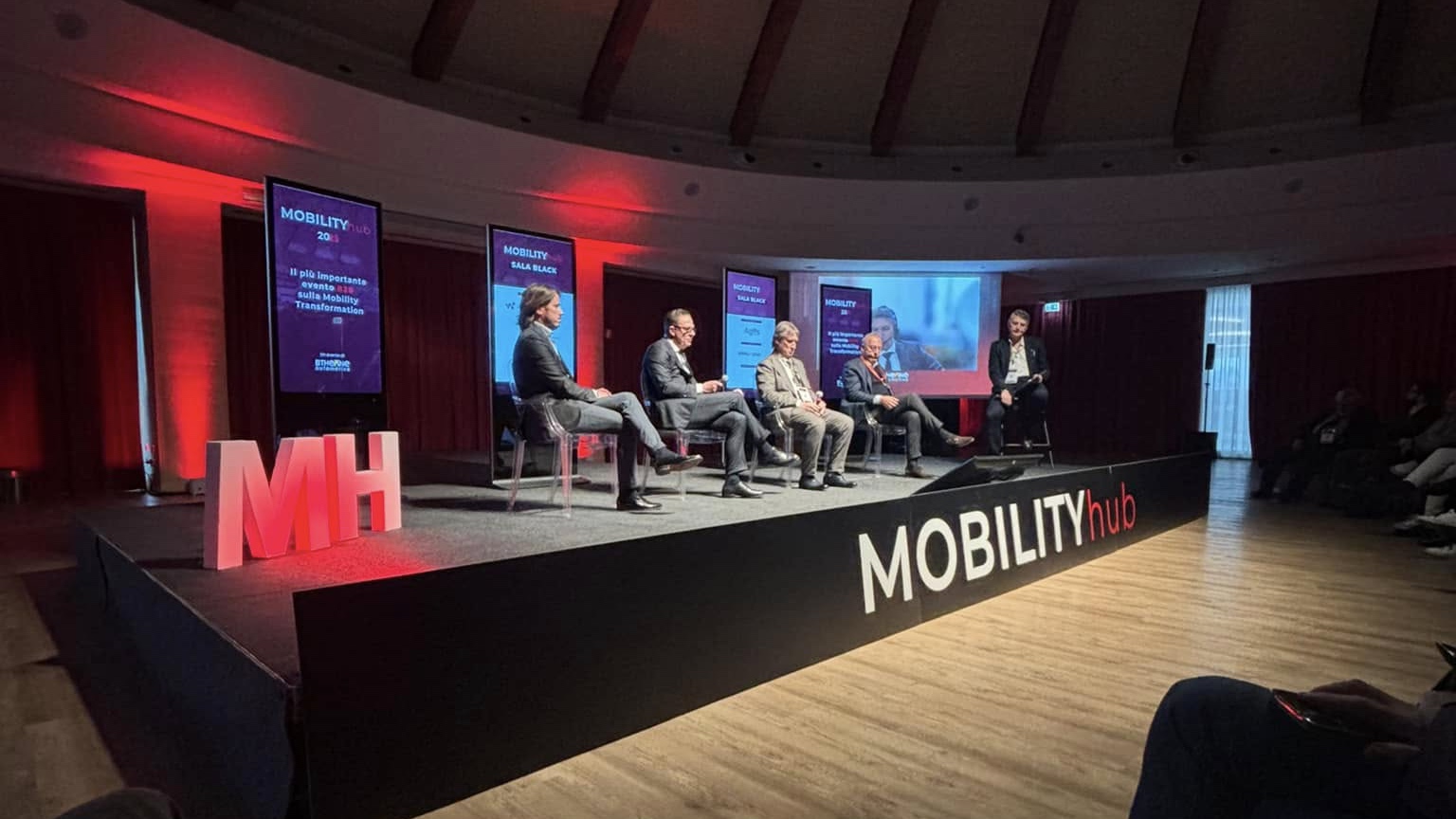 MOBILITYhub 2025